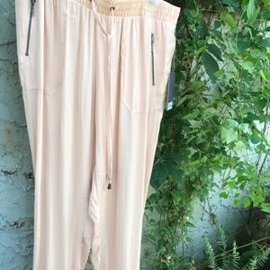 Jennifer Lopez pants